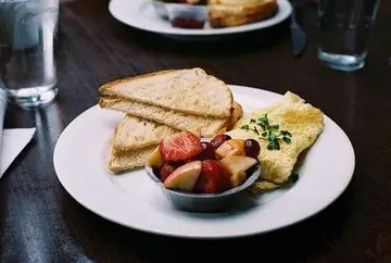 简简单单吃饭的句子文案