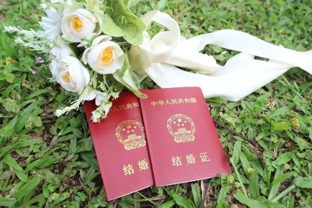 结婚十周年朋友圈说说文案