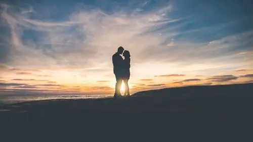 情侣长长久久的短句