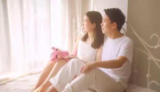 关于水杯跟感情的句子文案