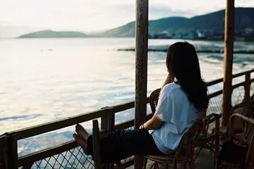 形容哭到崩溃的句子文案