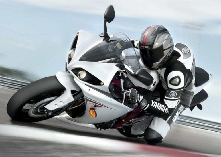 摩托车配的文案