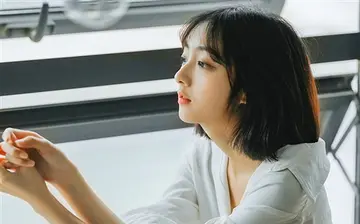 短发留长发的句子文案说说