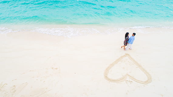 夫妻间越来越陌生的说说文案