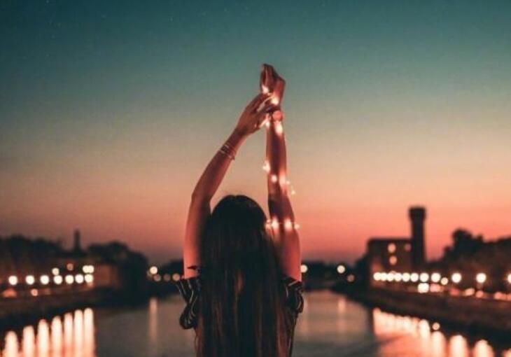 痛到骨子里心碎的句子文案