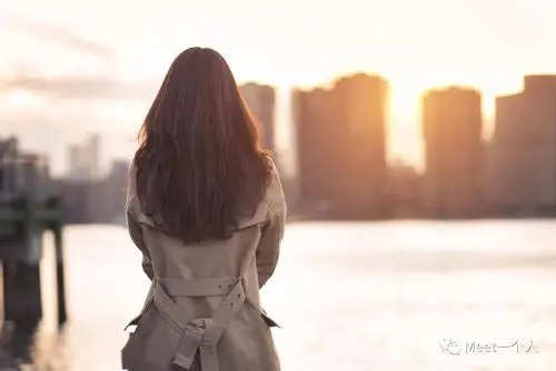 书中丧的句子文案