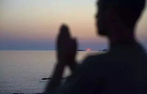 到最后感动的只有自己的句子文案