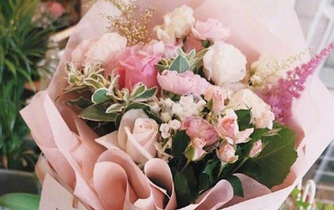 自己熬夜说说文案配图