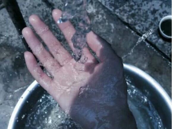 充满恨意的句子文案的英文