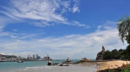 描写鼓浪屿一句话