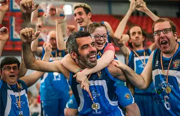 打篮球的幽默搞笑句子文案