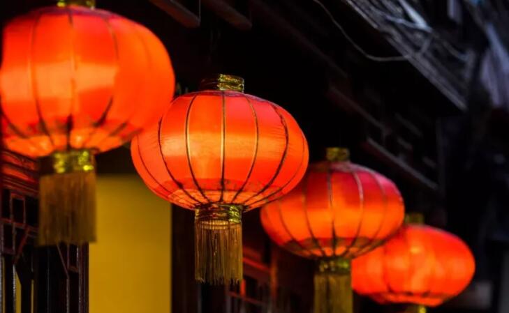 描写元宵节的古诗句文案小学