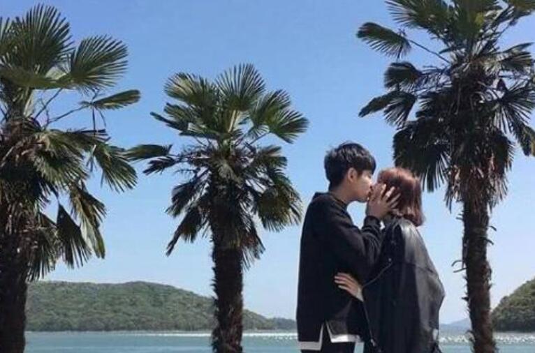 表白句子文案向女生一段话