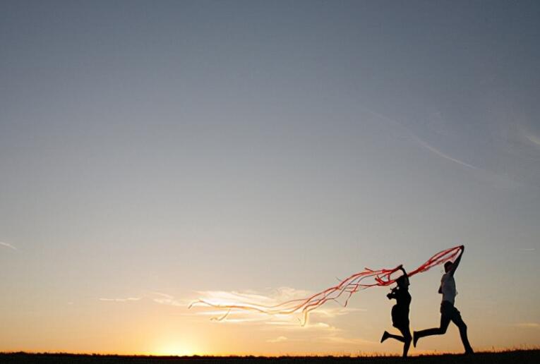 鼓励坚持不放弃的句子文案