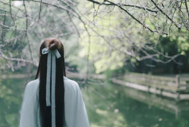 坚强淡定的句子文案