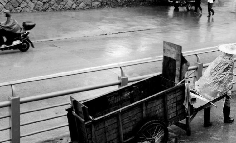 出远门工作发朋友圈的短句