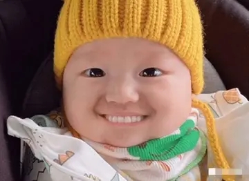 搞笑晒娃的朋友圈