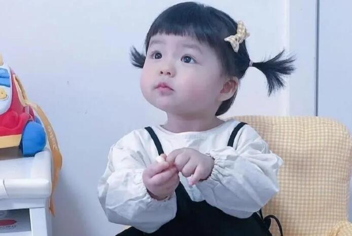 宝妈带孩子说说文案正能量