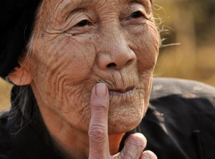 关于奶奶的爱的优美句子文案