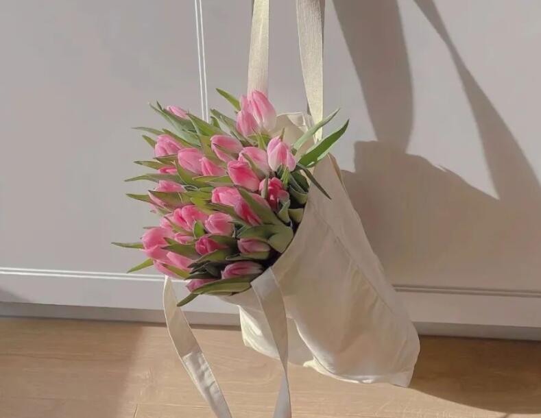 温柔到爆的神仙句子文案个性签名