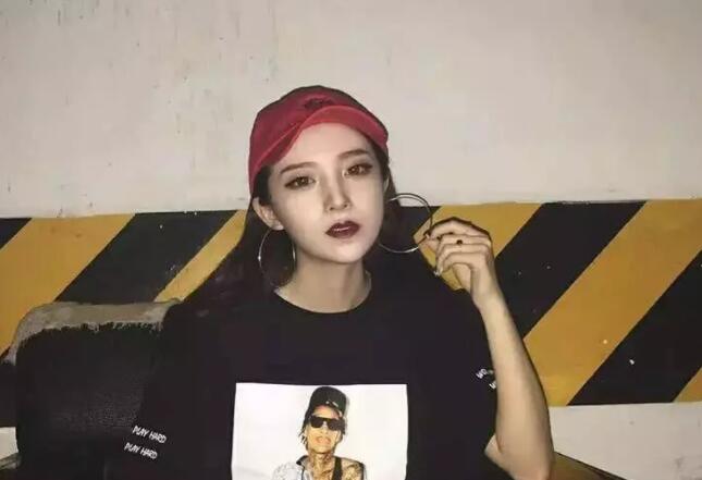 给女朋友讲暴力的情话文案