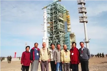 用一句话赞美航天专家