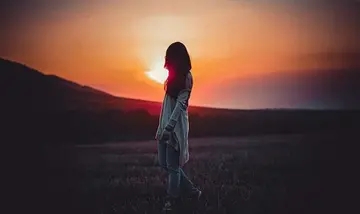 一个人内心阴暗的句子文案