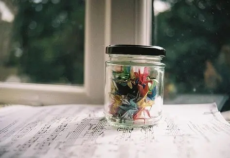 念旧的说说句子文案简短