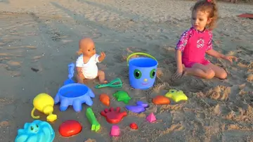 孩子玩沙滩开心的句子文案