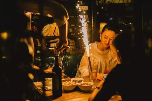 形容凌晨三点夜晚的句子文案