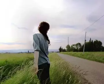 写给挑拨离间的人句子文案