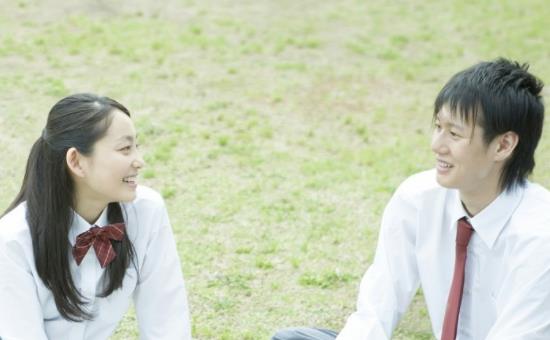 很黄的句子文案撩男生