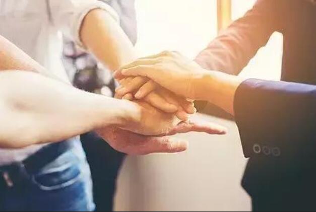 给客户发的简短问候