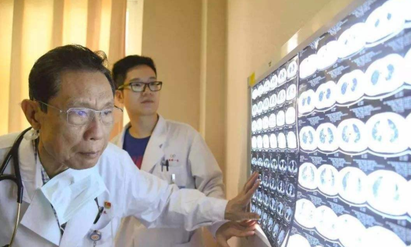 描写公益大爱的诗句文案