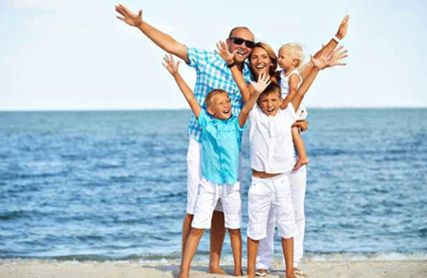 发一家人的朋友圈配字