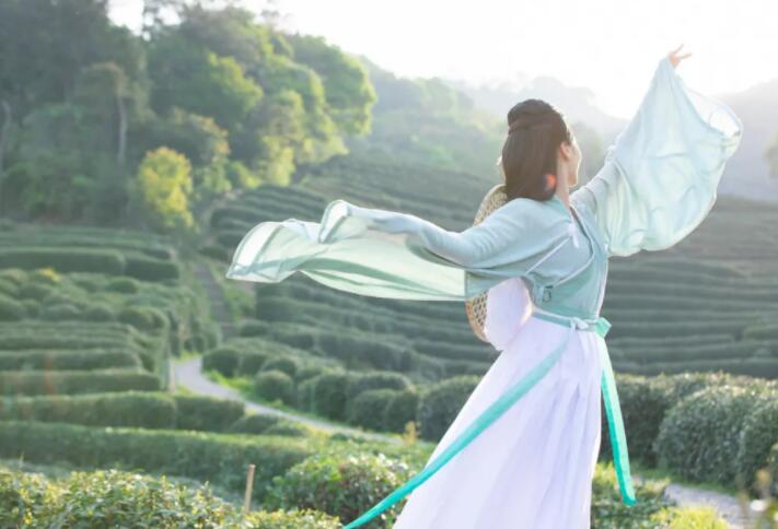 形容女人美丽的词语