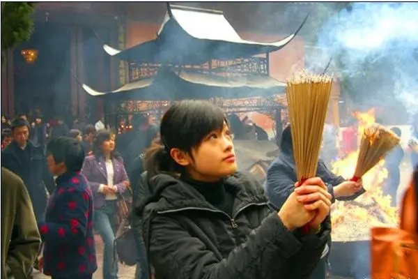 烧香拜佛短句朋友圈