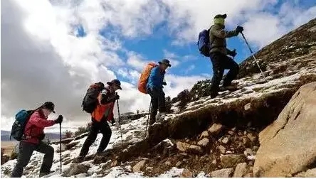 爬山心情唯美句子文案