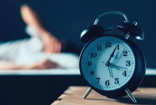 很早醒来睡不着的说说文案