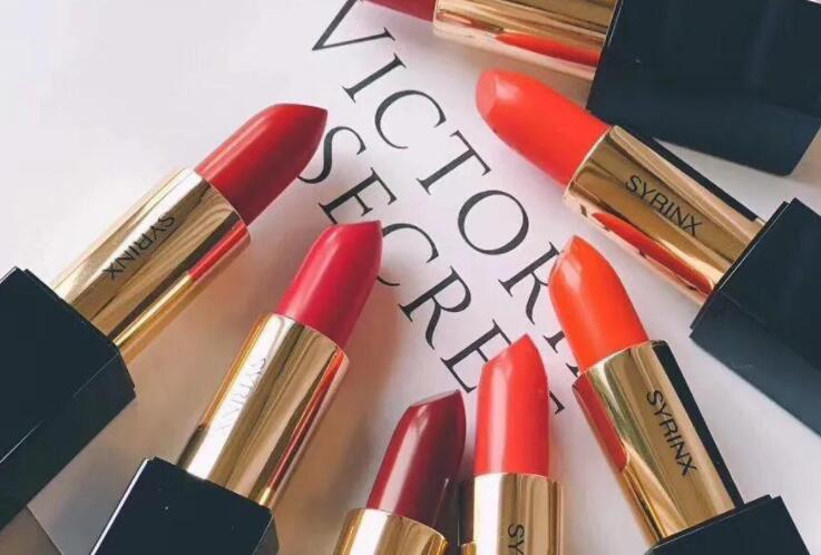 女人必须有口红的语句文案