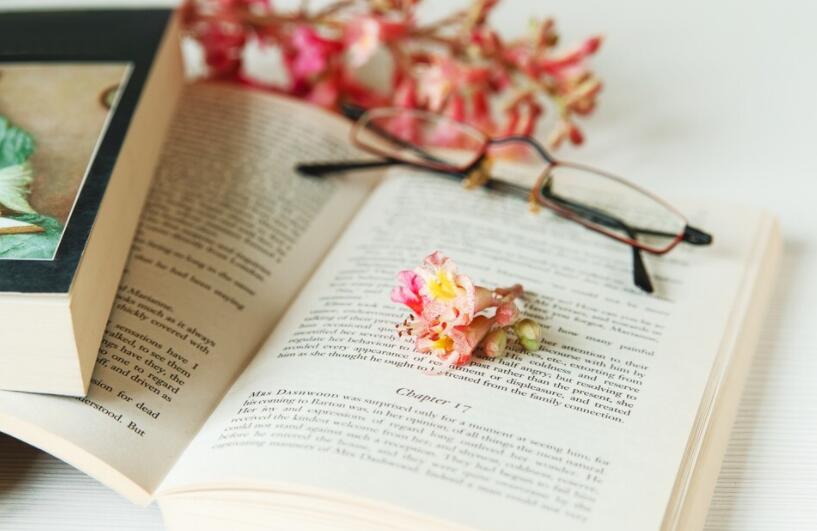 成熟简短有深度的句子文案