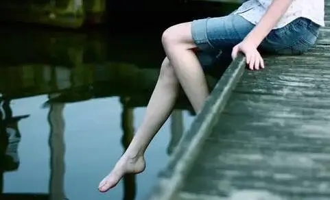 女生霸气说说文案超拽轻狂