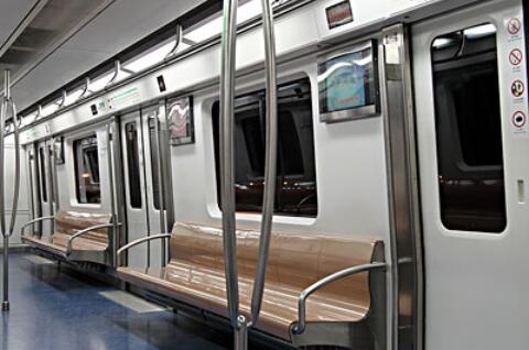 坐地铁的心情说说文案