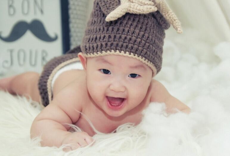 满月祝福语女孩十个字