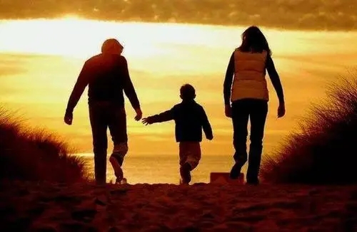 关于感恩报答父母恩情的句子文案