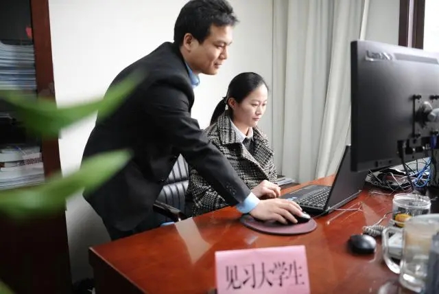 到新单位报到简短发言