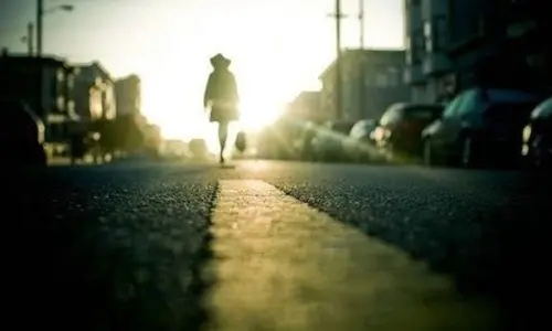 关于离开一座城市的句子文案