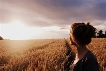 80后终于老了的句子文案