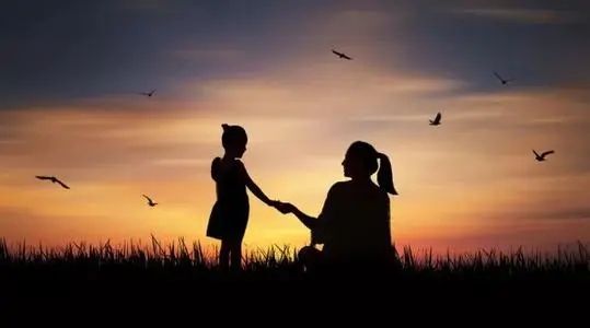 形容娘俩好温馨的诗词