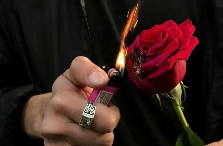 分手后的句子文案霸气十足